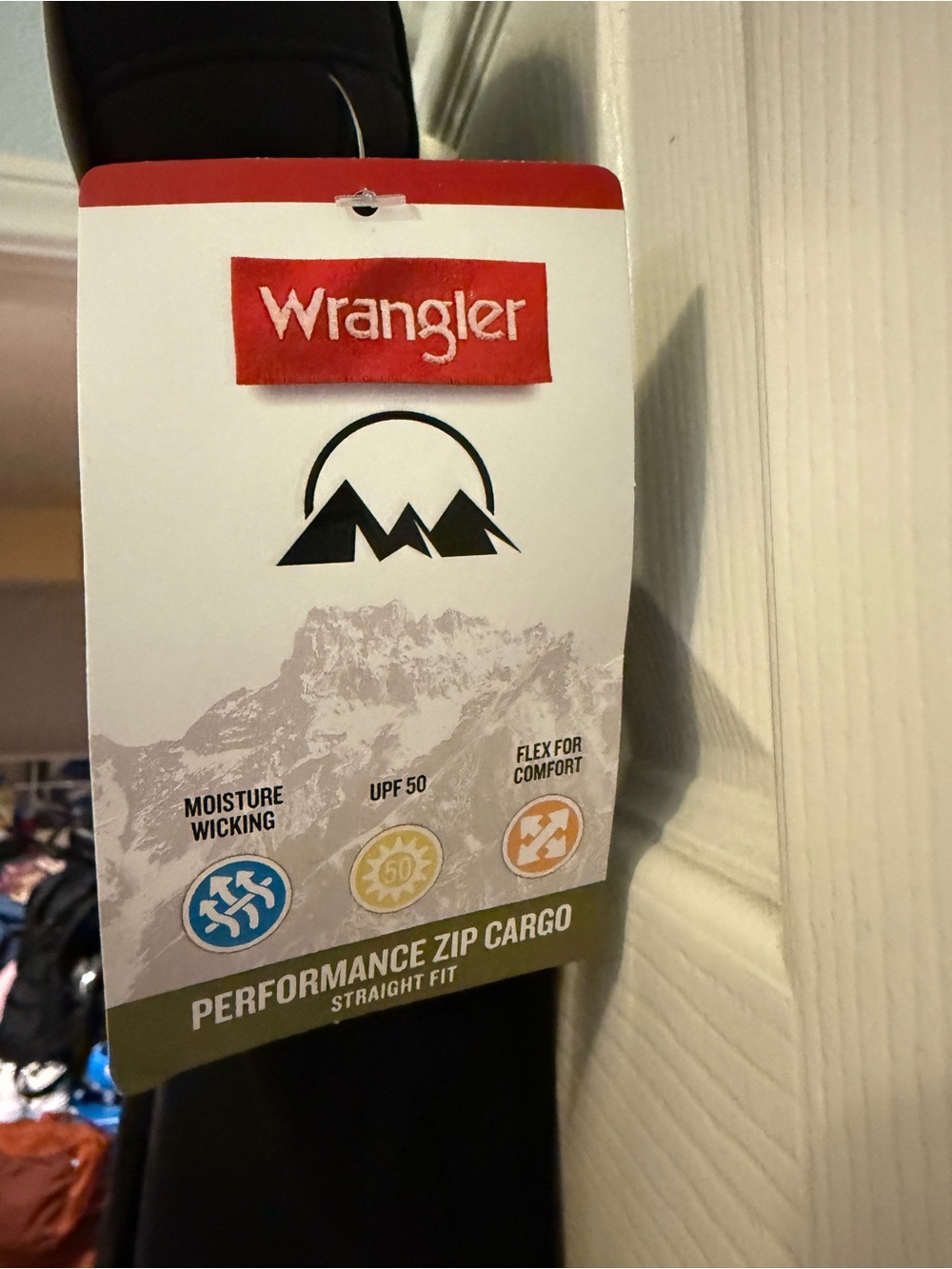 NWT Wrangler Performance Zip Cargo Pants 42x30 Black Straight Fit UPF 50 - Picture 4 of 7